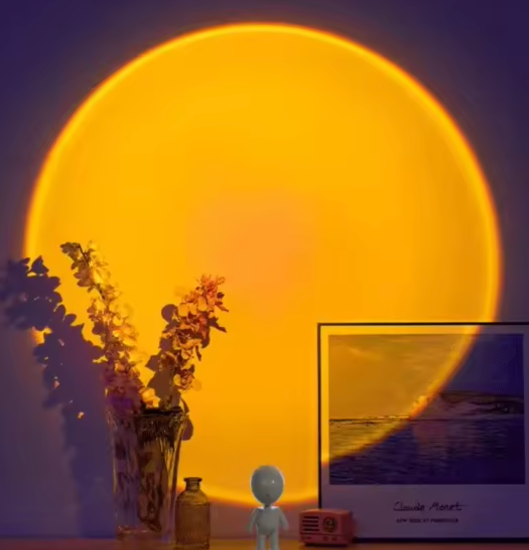 Mini Cosmonaut Sunset Projector Night Light